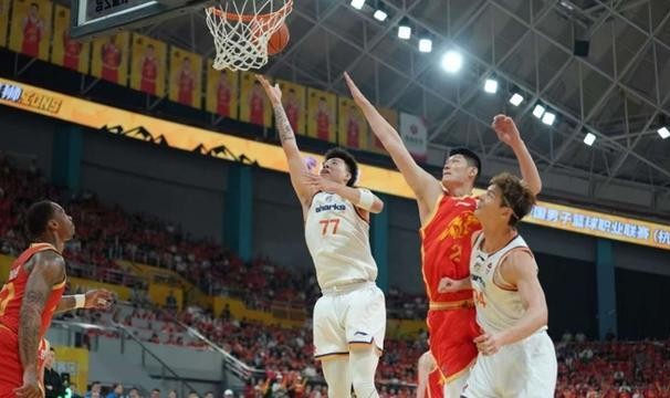 星空体育-CBA总决赛第四场结束，上海久事男篮不敌浙江广厦，大比分3比1领先