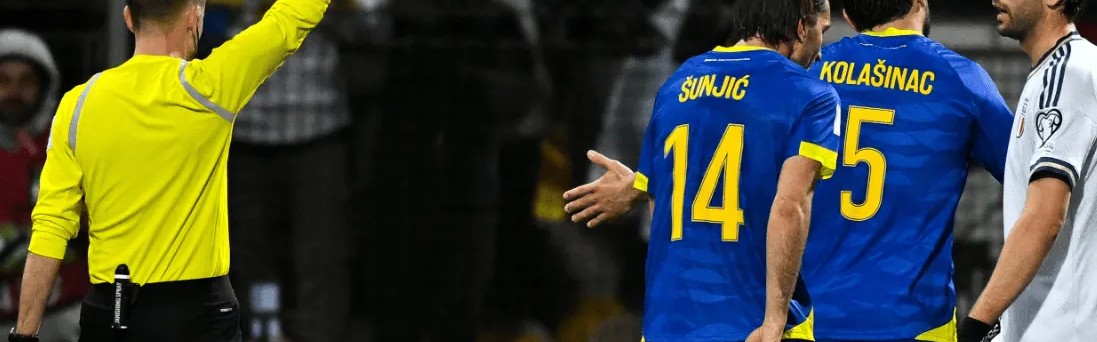 波黑0-1意大利半场数据：射门13-2，射正4-2，良机0-0