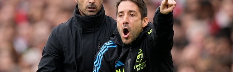 星空体育中国-赚翻！TA调侃：难怪阿森纳定位球教练开豪车抽雪茄，他有进球奖金