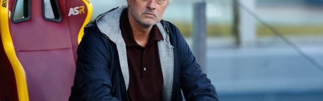 星空体育中国-穆里尼奥怎么了①：放弃育人，逼老板掏钱