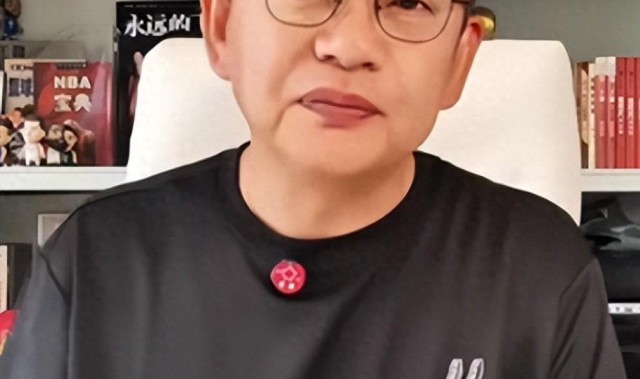 星空体育-马刺VS尼克斯谁能夺得NBA总冠军？苏群的预测一针见血