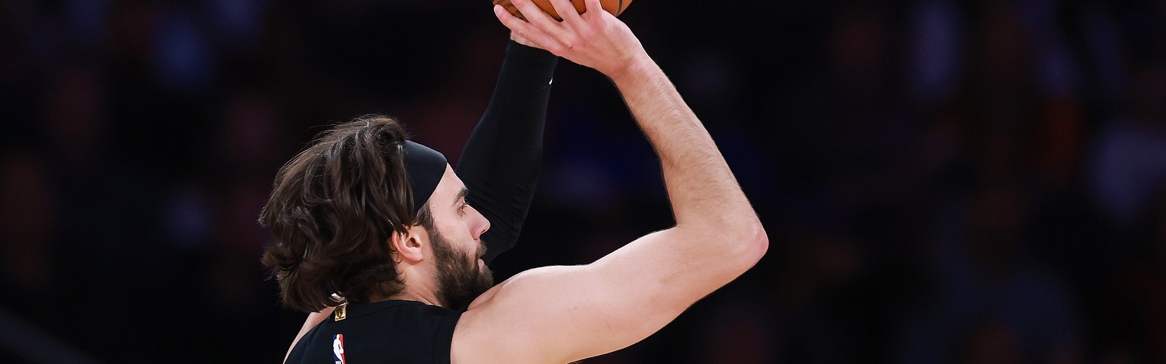 星空体育-三分7中6！基德：都以为斯特鲁斯会有点生疏 但他看起来状态极佳