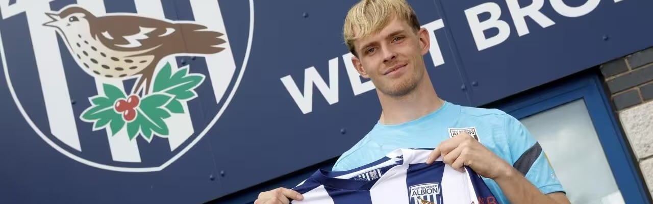 官方：曼联中场科利尔租借加盟西布罗姆维奇，租期一个赛季